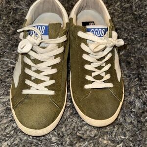 Golden  Goose super-Satr  Green Sneakers with White Laces